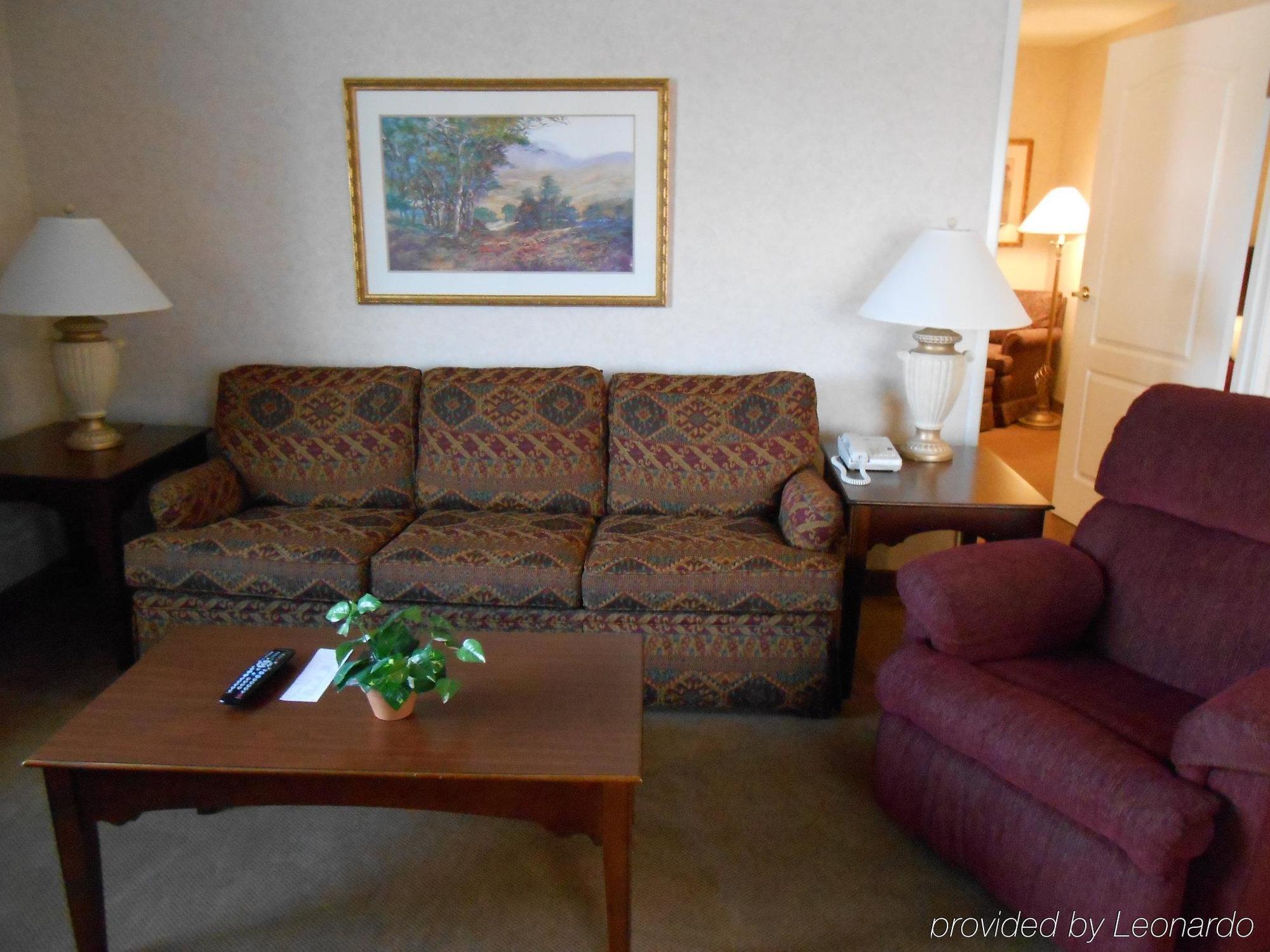 Best Western Plus A Wayfarer'S Inn & Suites Kingman Habitación foto